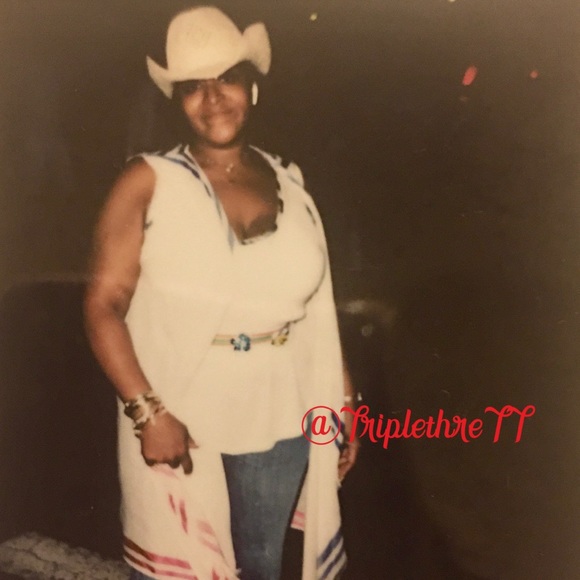 ROMAN Floral Knit Belt - Picture 7 of 8